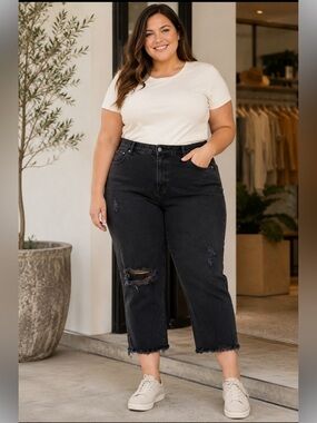 Abercrombie The Mom Black High Rise Cropped Distressed Jeans Size 37 Plus